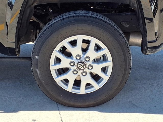 2025 Toyota Tacoma 4WD SR5