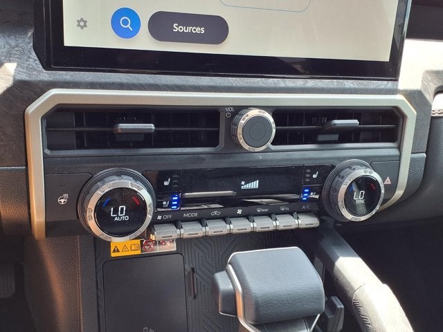 2025 Toyota Tacoma 4WD Limited Hybrid