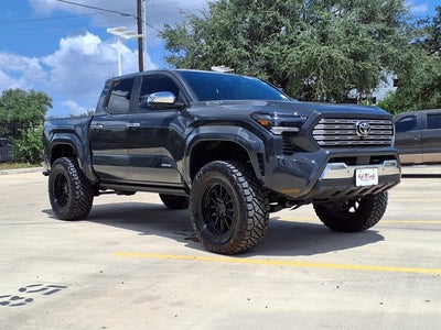 2025 Toyota Tacoma 4WD Limited Hybrid