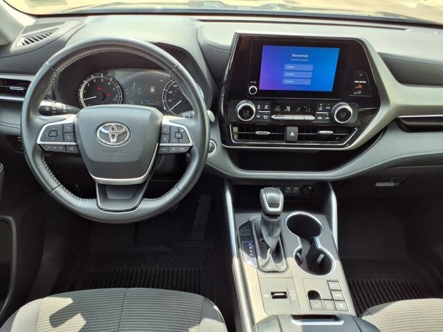 2025 Toyota Highlander LE