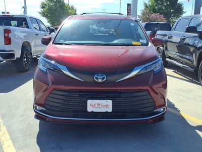 2021 Toyota Sienna XLE