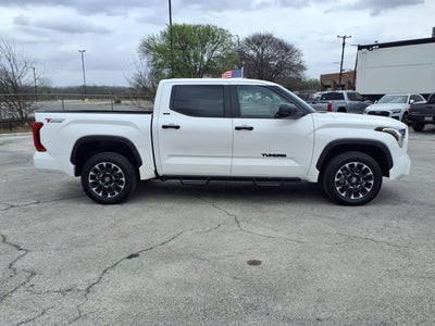 2024 Toyota Tundra 4WD SR5