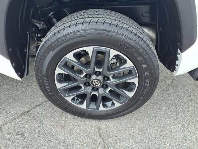 2024 Toyota Tundra 4WD SR5