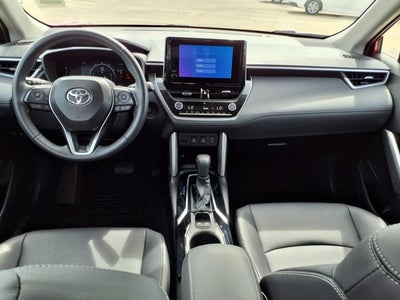 2024 Toyota Corolla Cross XLE