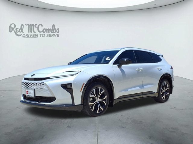 2025 Toyota Crown Signia XLE