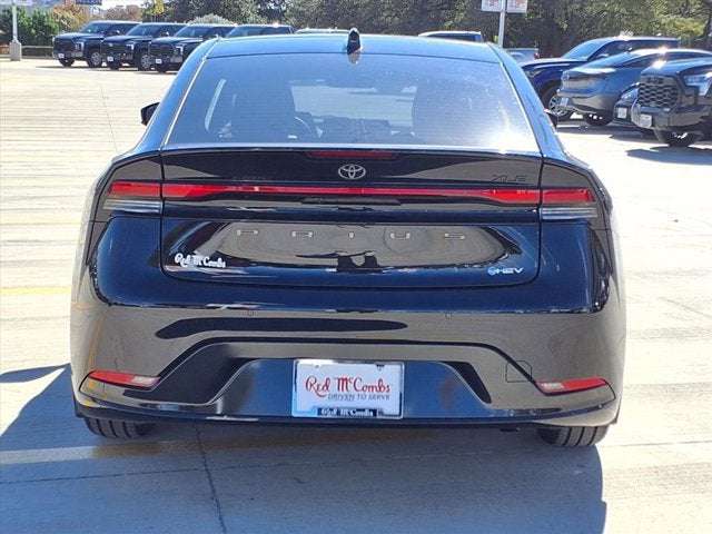 2025 Toyota Prius LE