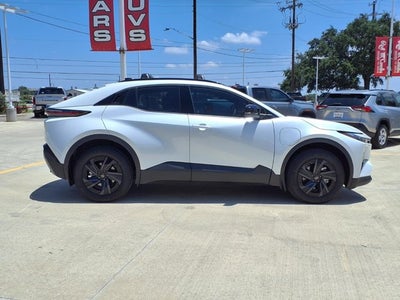 2026 Toyota C-HR SE