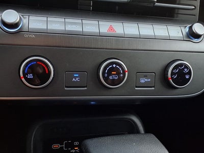 2026 Hyundai KONA SE