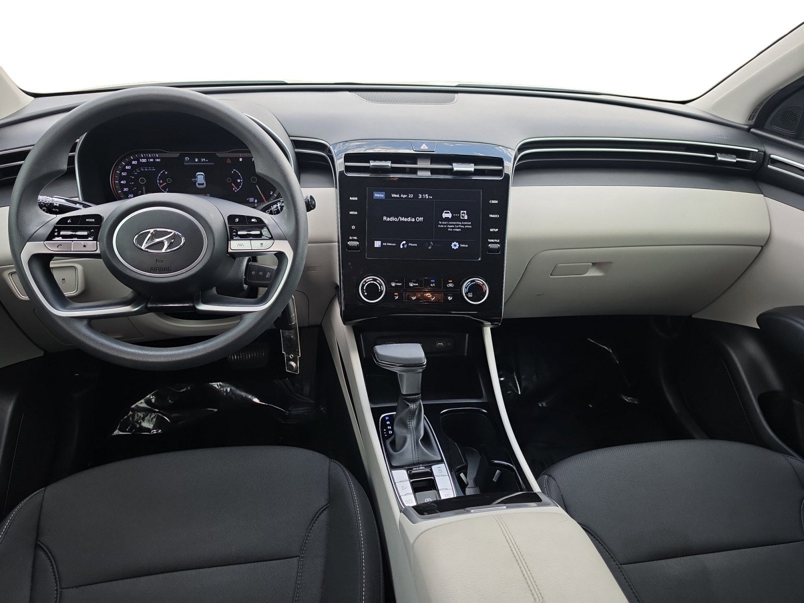 2023 Hyundai TUCSON SE