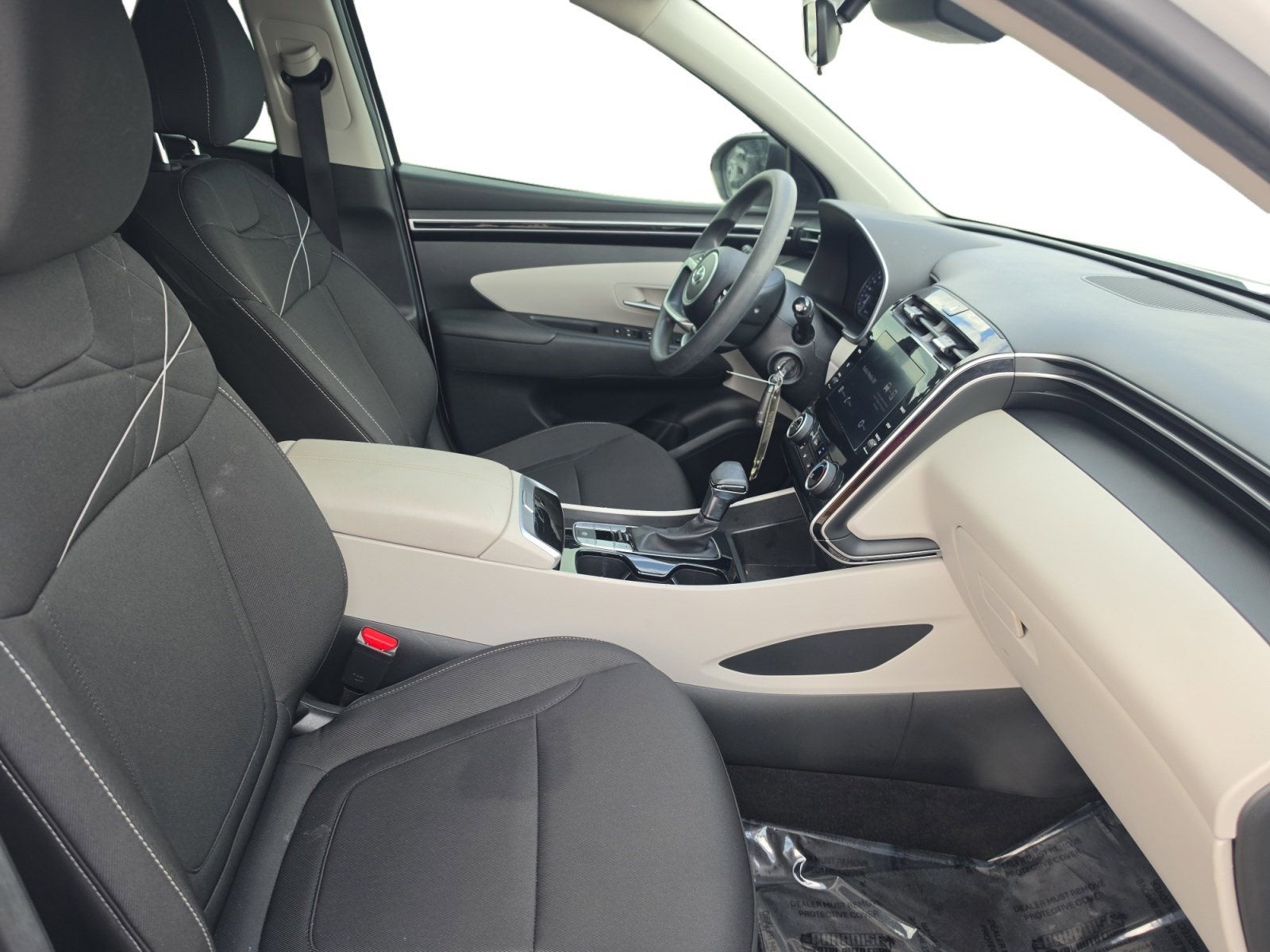 2023 Hyundai TUCSON SE