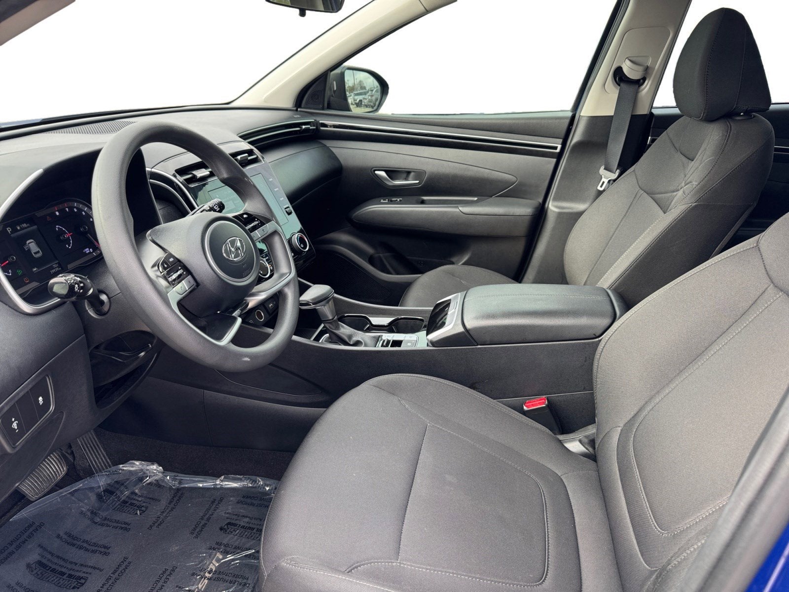 2023 Hyundai TUCSON SE