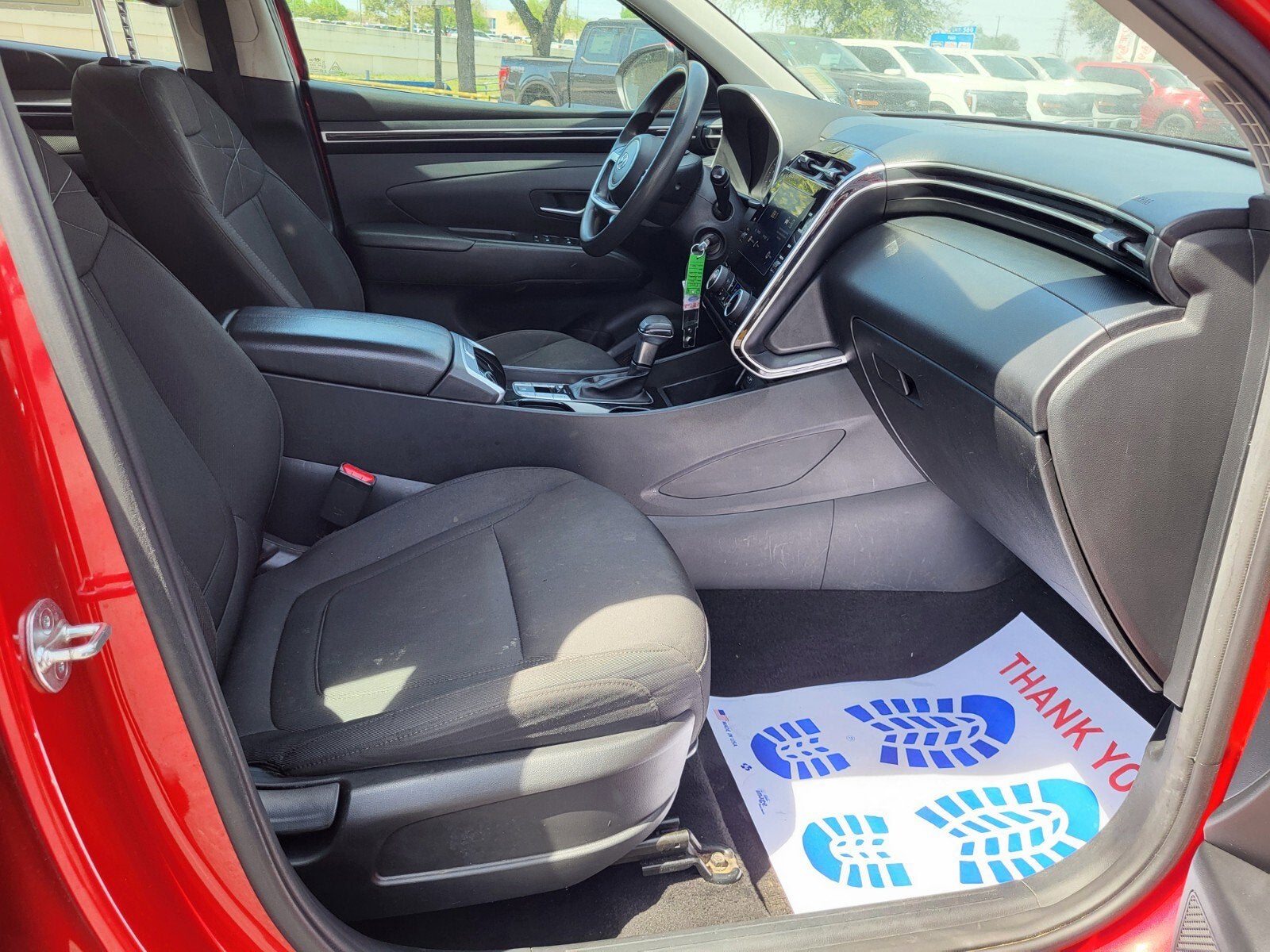 2023 Hyundai TUCSON SE