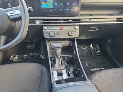 2025 Hyundai TUCSON SE