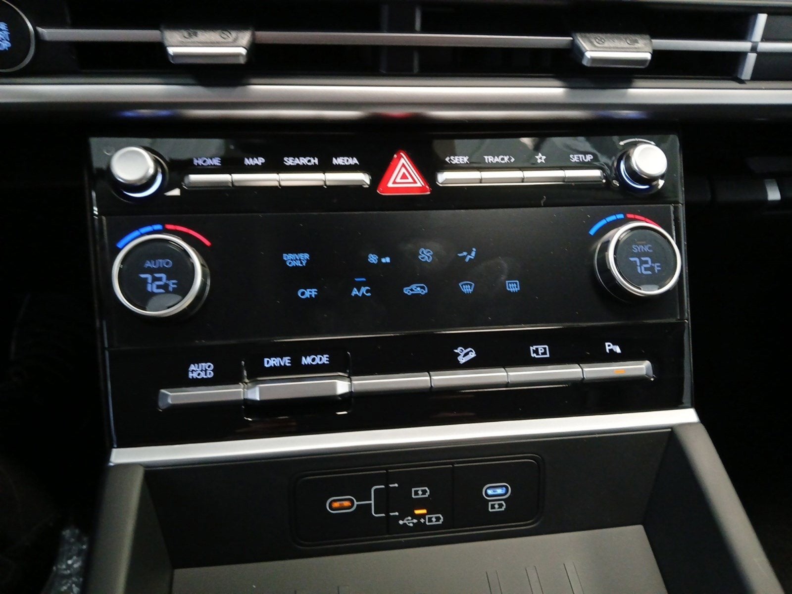 2025 Hyundai SANTA FE HYBRID SEL