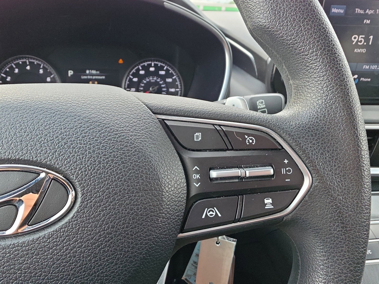 2023 Hyundai SANTA FE SE