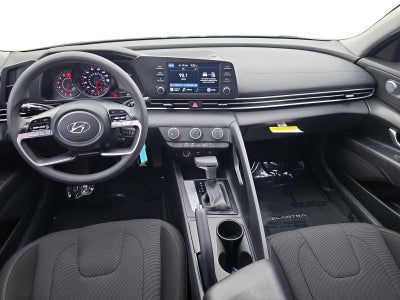 2023 Hyundai ELANTRA SE