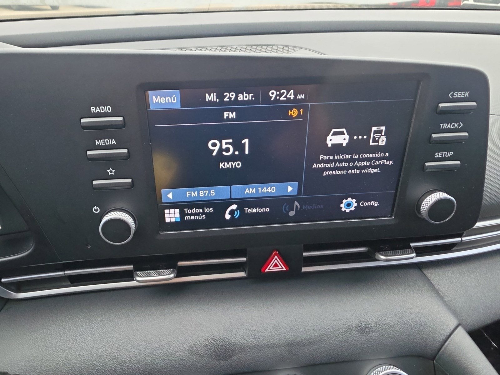 2023 Hyundai ELANTRA SE