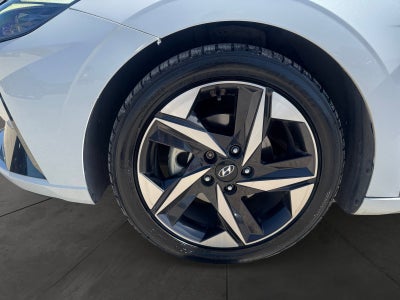 2021 Hyundai ELANTRA Limited