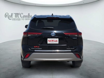 2023 Toyota Highlander Hybrid Platinum