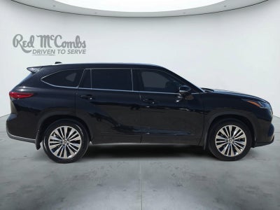 2023 Toyota Highlander Hybrid Platinum