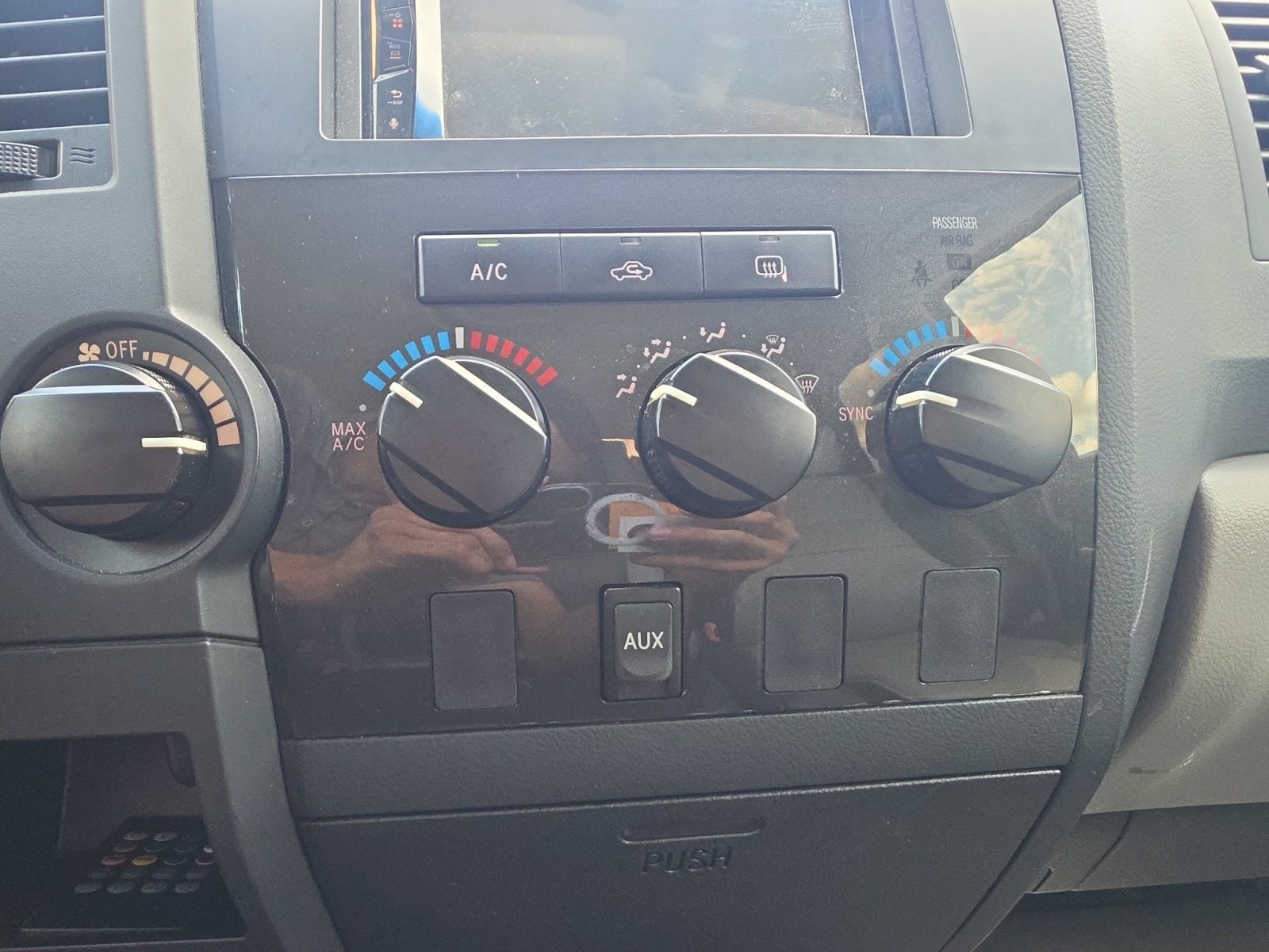 2013 Toyota Tundra Double Cab 4.6L V8 6-Spd AT (Natl)