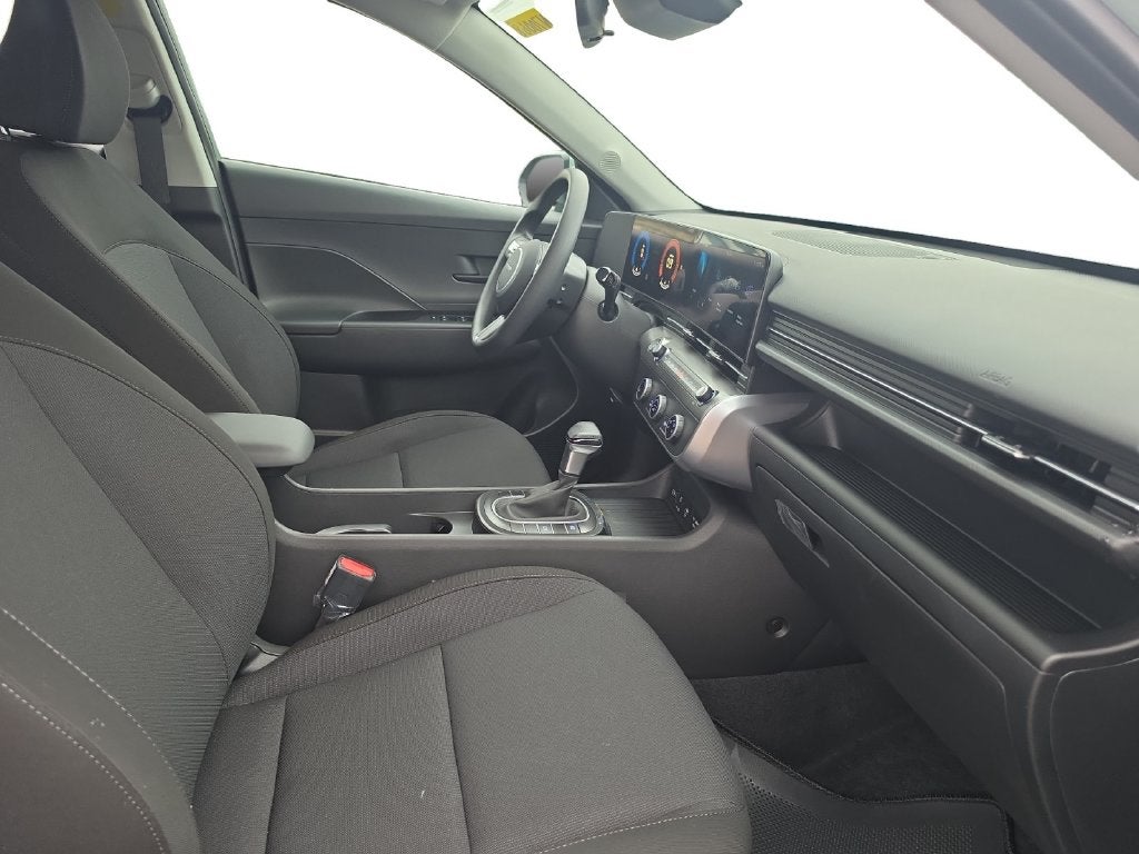 2027 Hyundai KONA SE