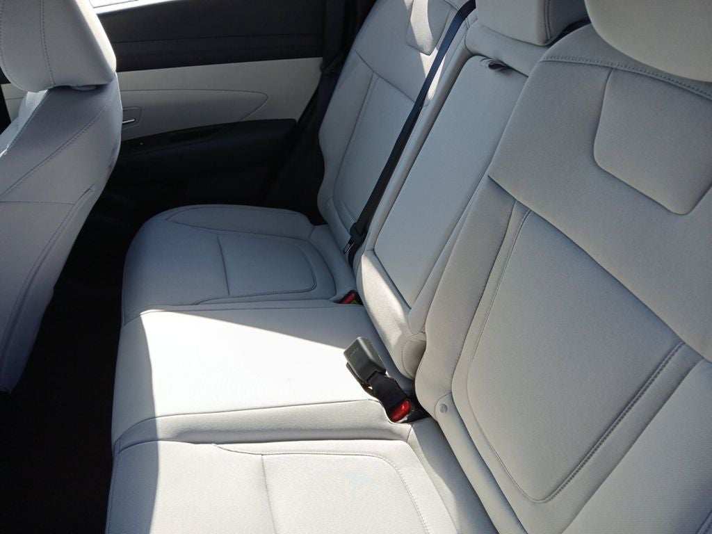 2026 Hyundai TUCSON HYBRID SE