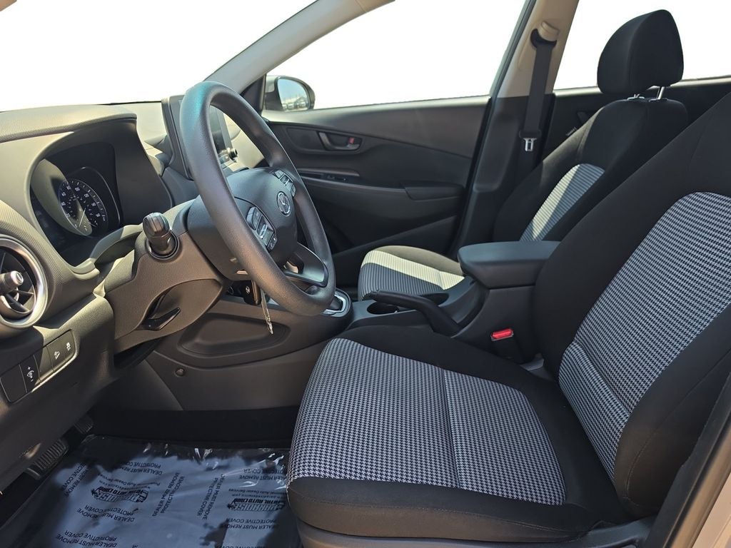 2023 Hyundai KONA SE