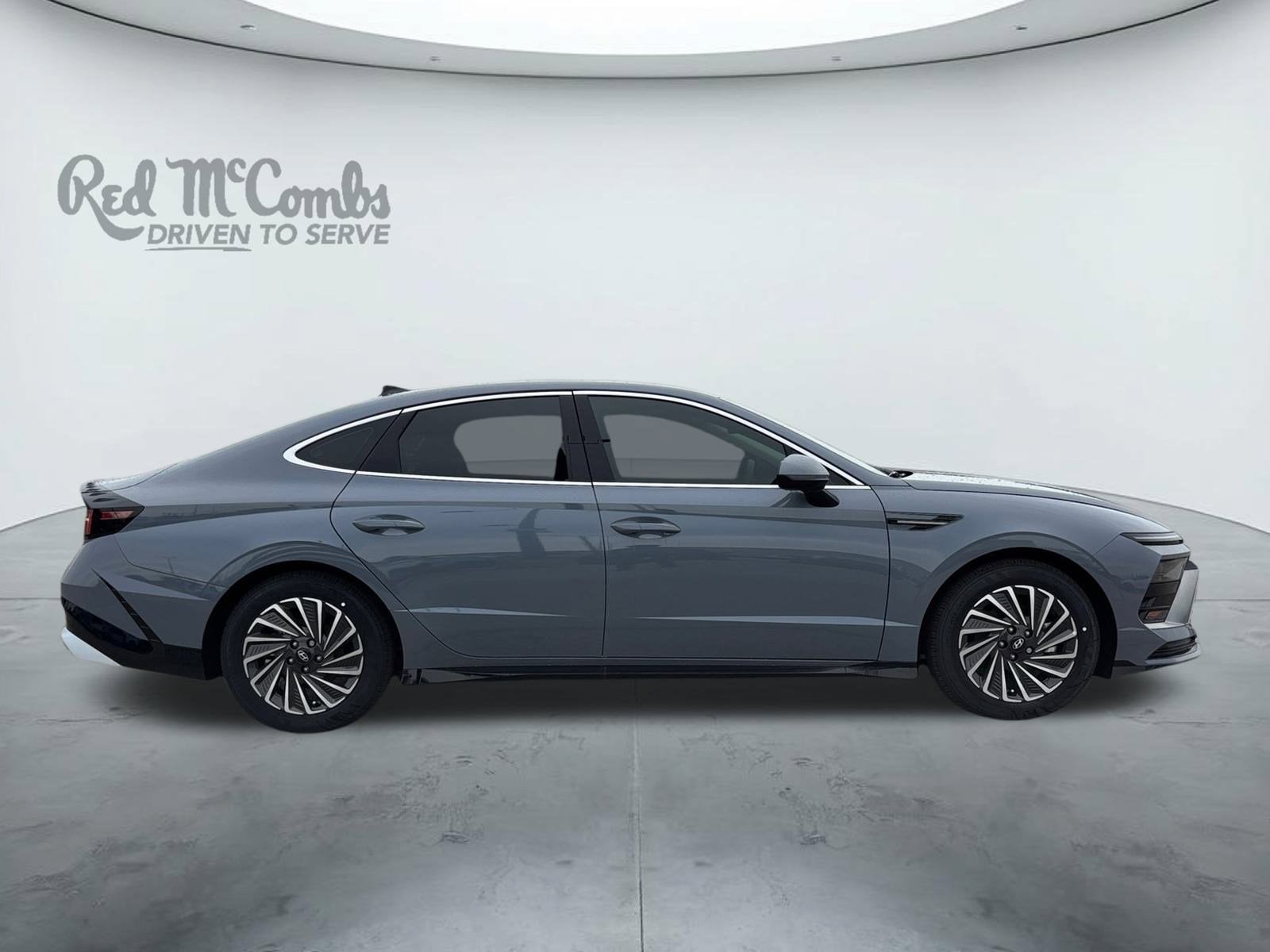 2025 Hyundai SONATA HYBRID SEL