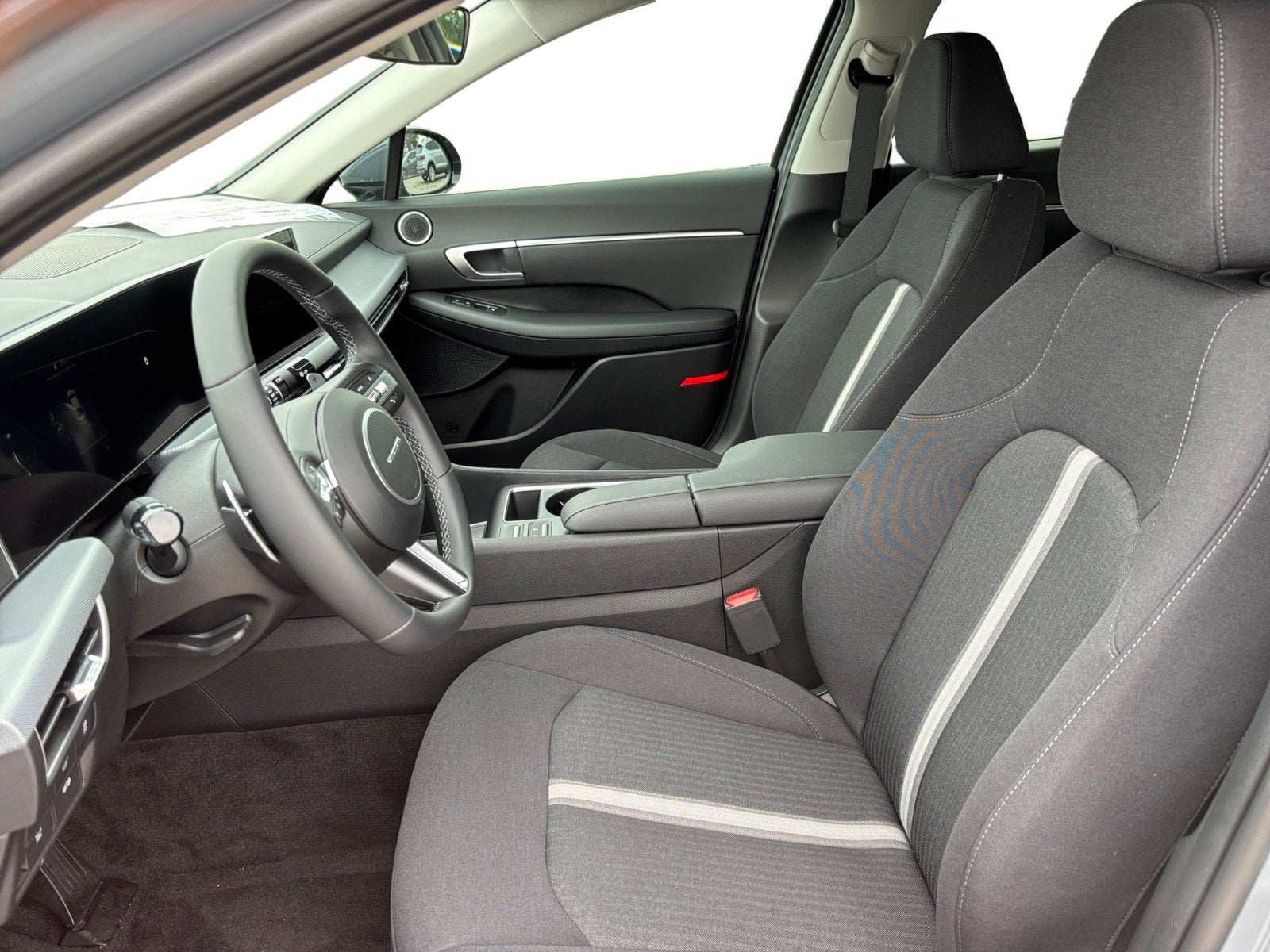 2025 Hyundai SONATA HYBRID SEL