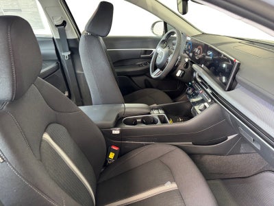 2025 Hyundai SONATA HYBRID SEL