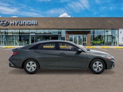 2026 Hyundai ELANTRA SE