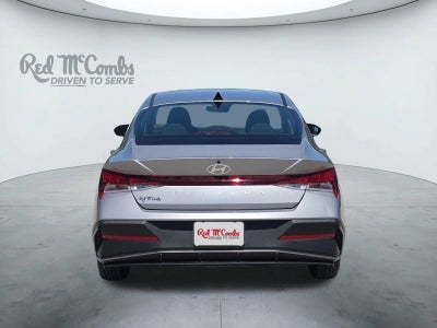 2025 Hyundai ELANTRA SE