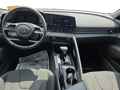 2023 Hyundai ELANTRA SEL