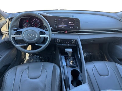 2022 Hyundai ELANTRA SEL