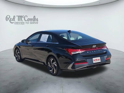 2025 Hyundai ELANTRA Limited