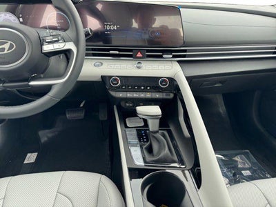 2025 Hyundai ELANTRA Limited