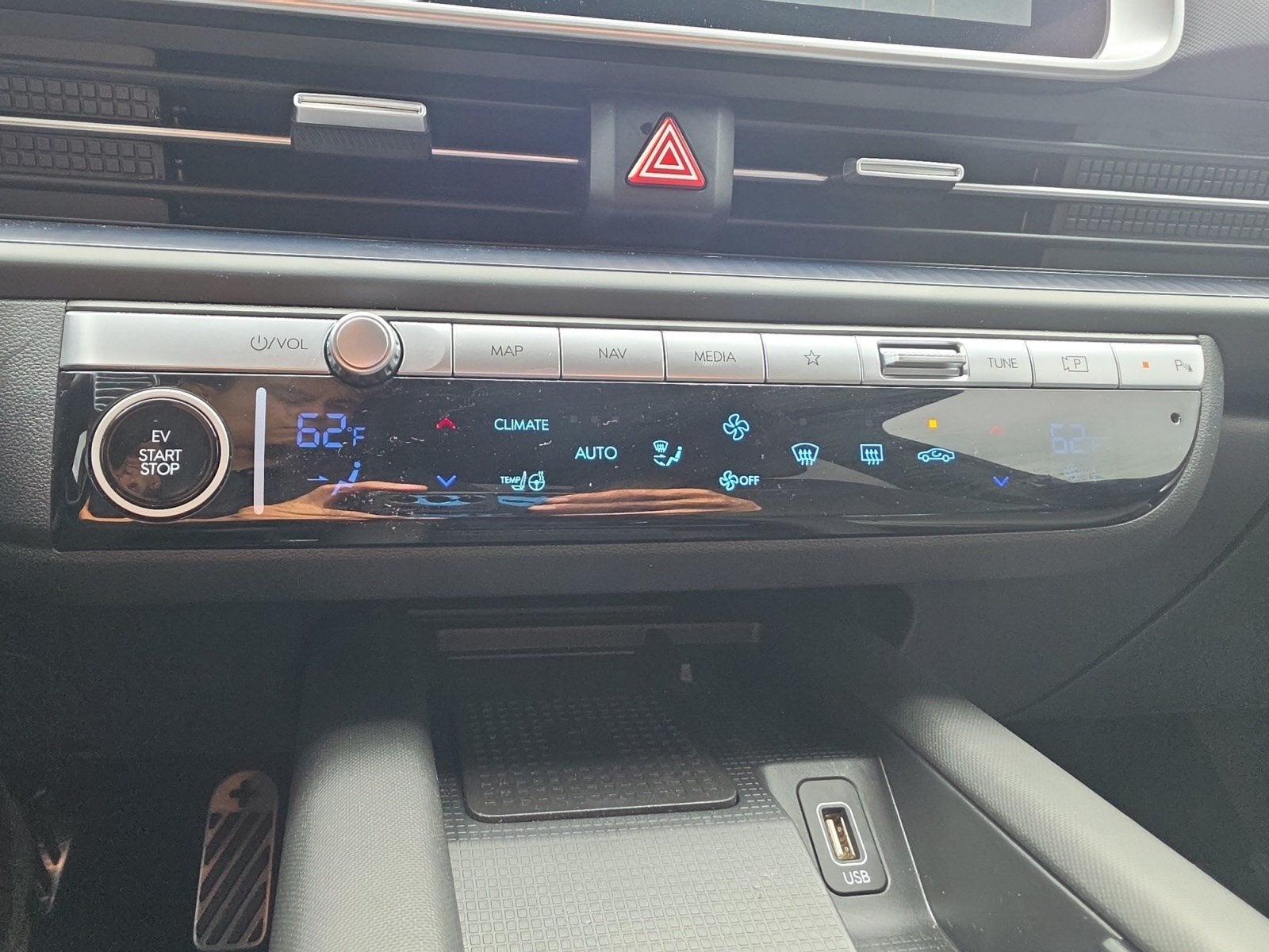 2024 Hyundai IONIQ 6 Limited