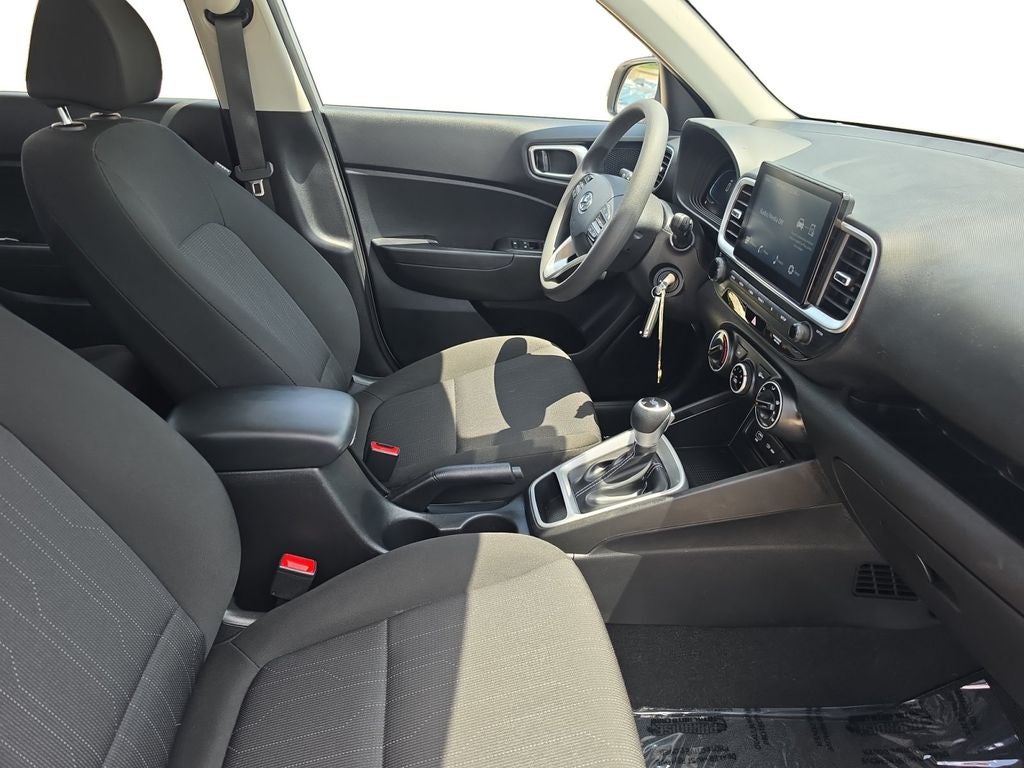 2025 Hyundai VENUE SE