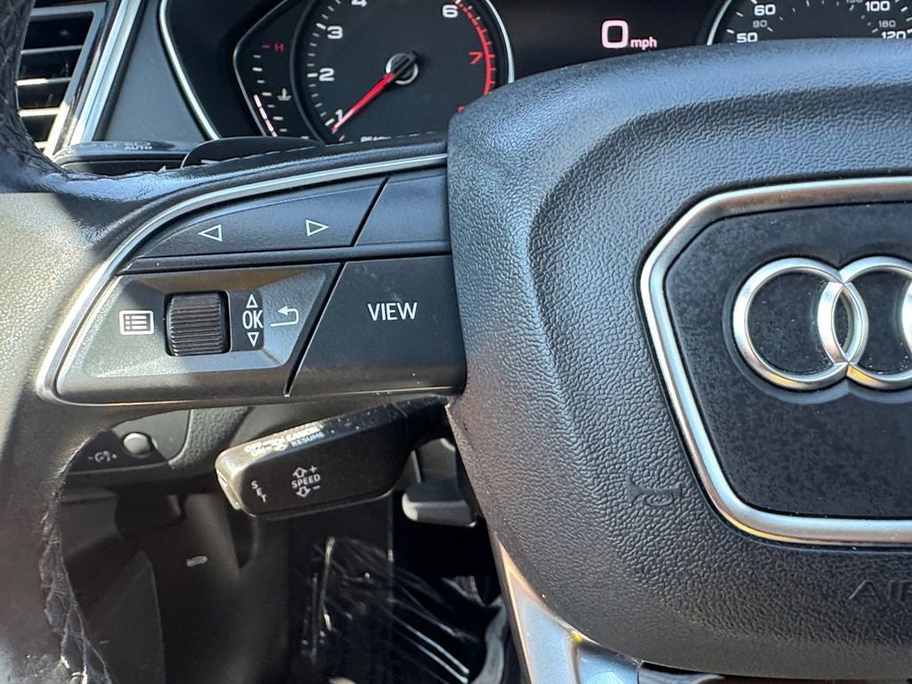 2022 Audi Q5 S line Premium