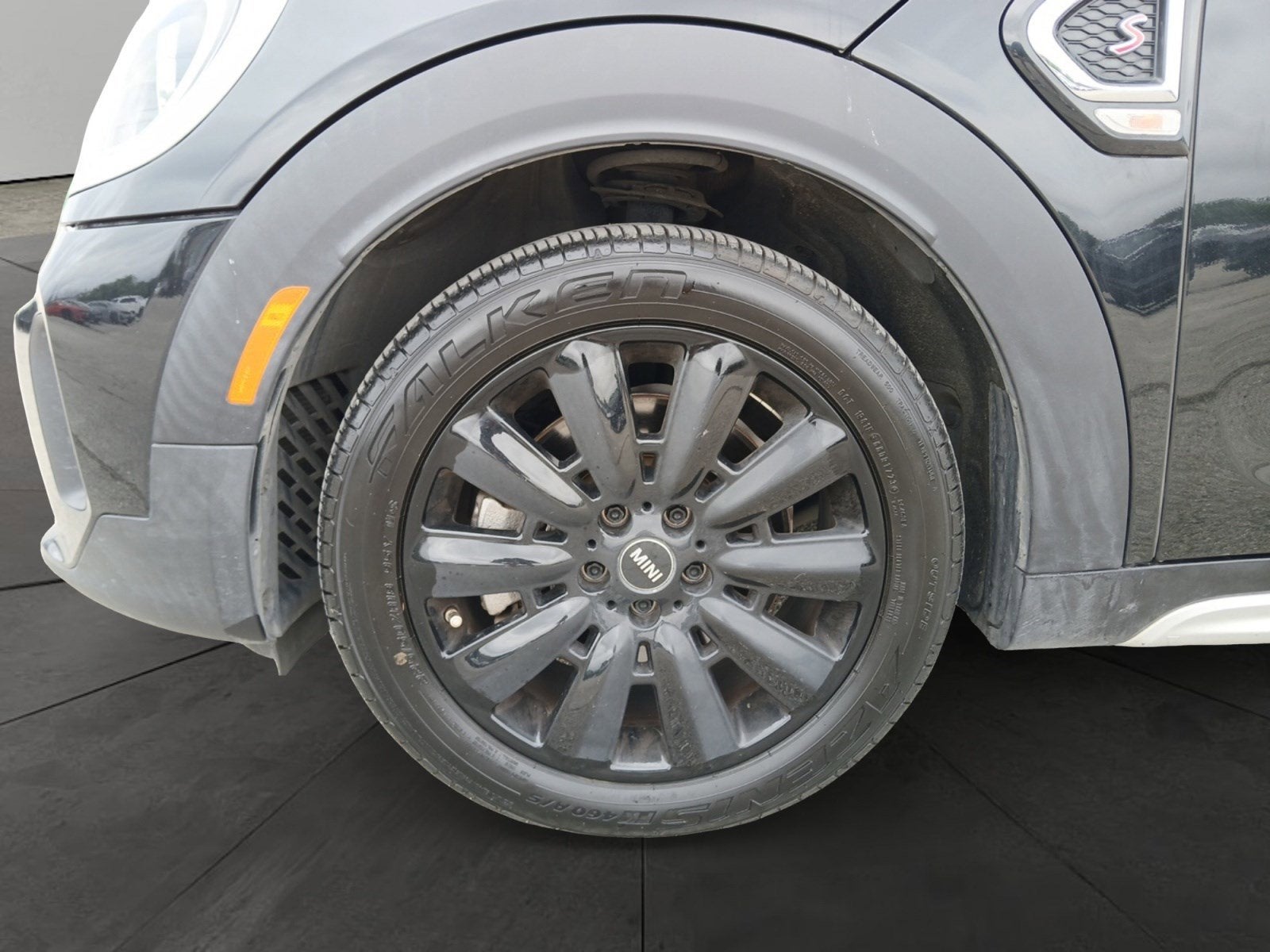 2023 MINI Countryman Base