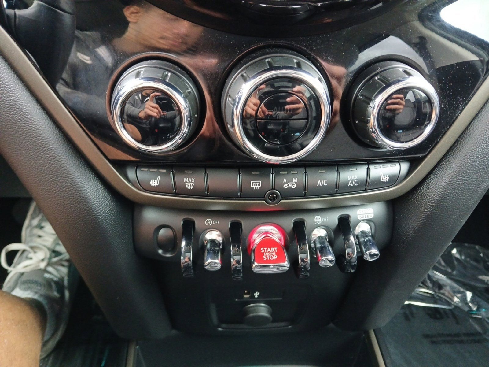 2023 MINI Countryman Base