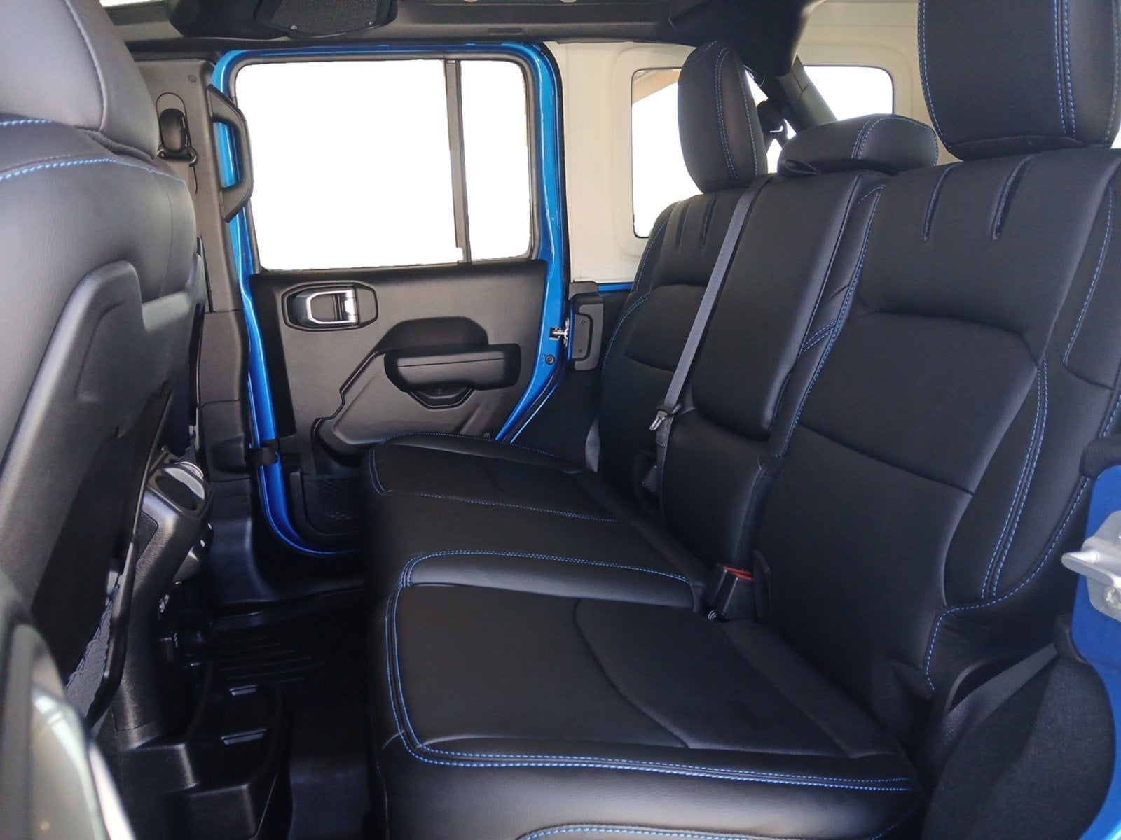 2024 Jeep Wrangler Rubicon 4xe W/ BLIND SPOT DETECTION & ALPINE PREM AUDIO