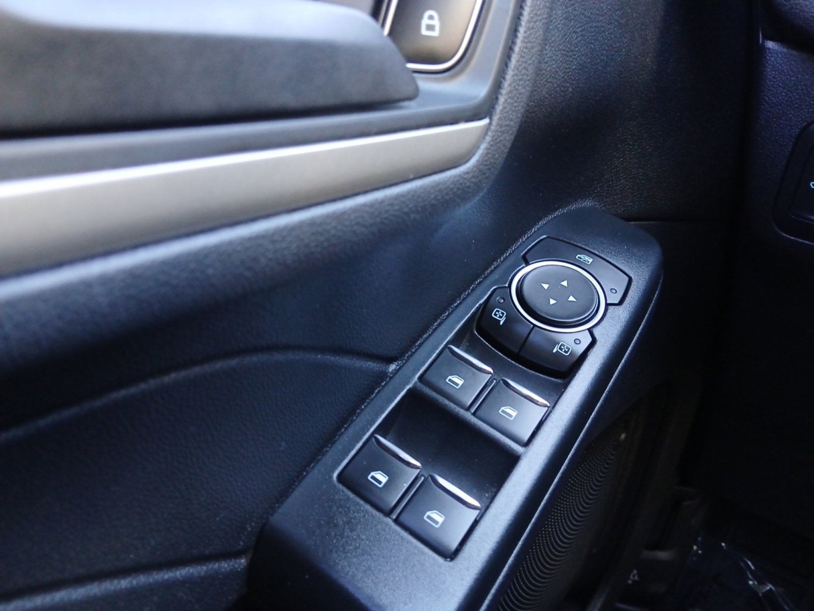 2022 Ford Escape SE W/ REARVIEW CAMERA & POWER LIFTGATE