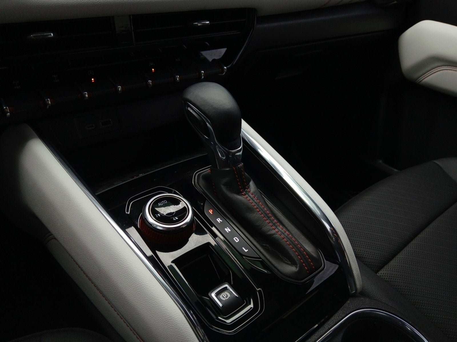 2024 GMC Canyon 4WD AT4X