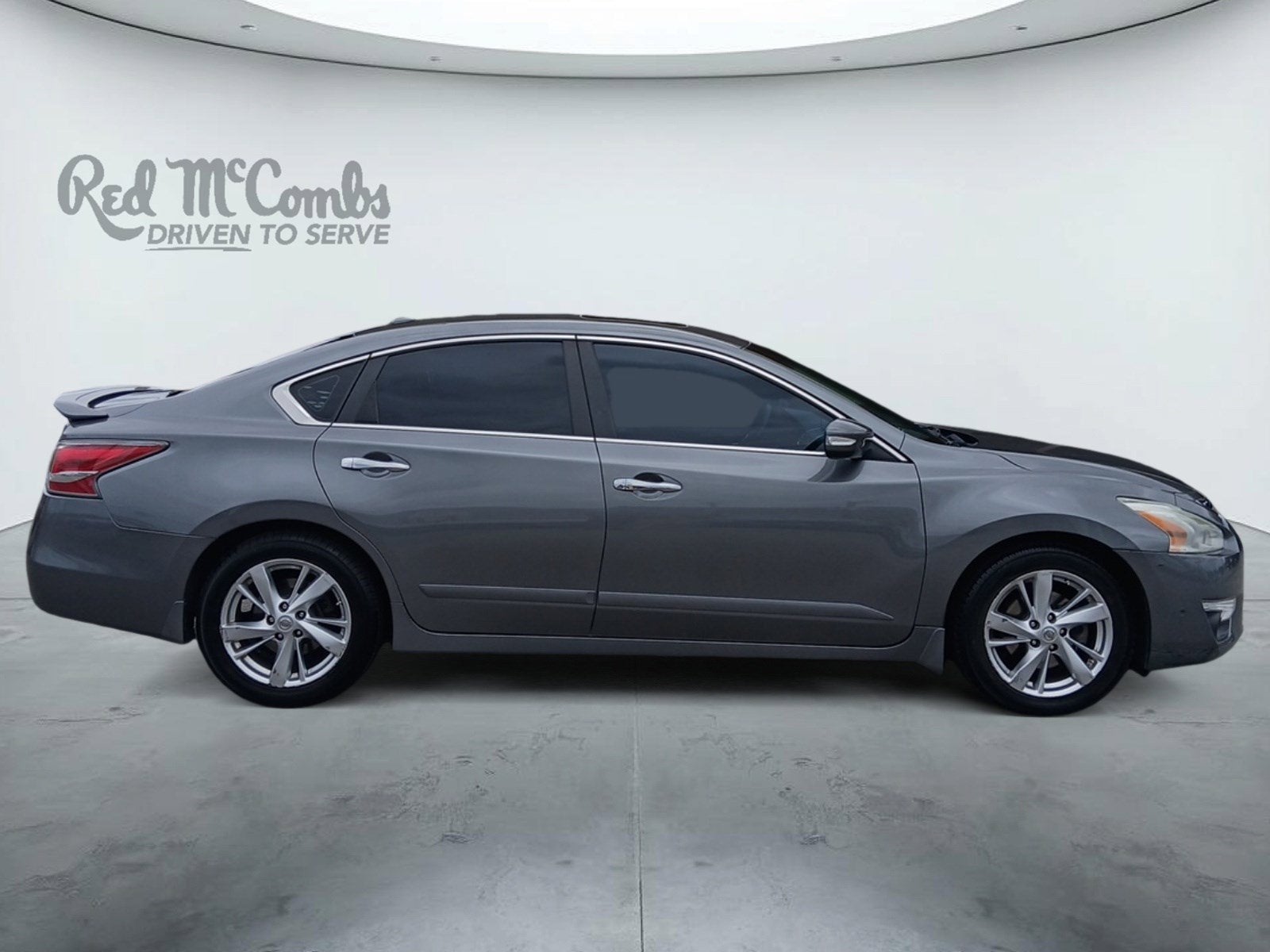 2015 Nissan Altima 2.5 SL W/ BACK-UP CAMERA & LEATHER