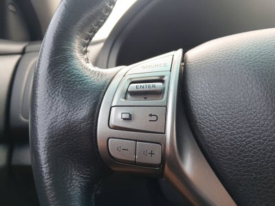 2015 Nissan Altima 2.5 SL W/ BACK-UP CAMERA & LEATHER
