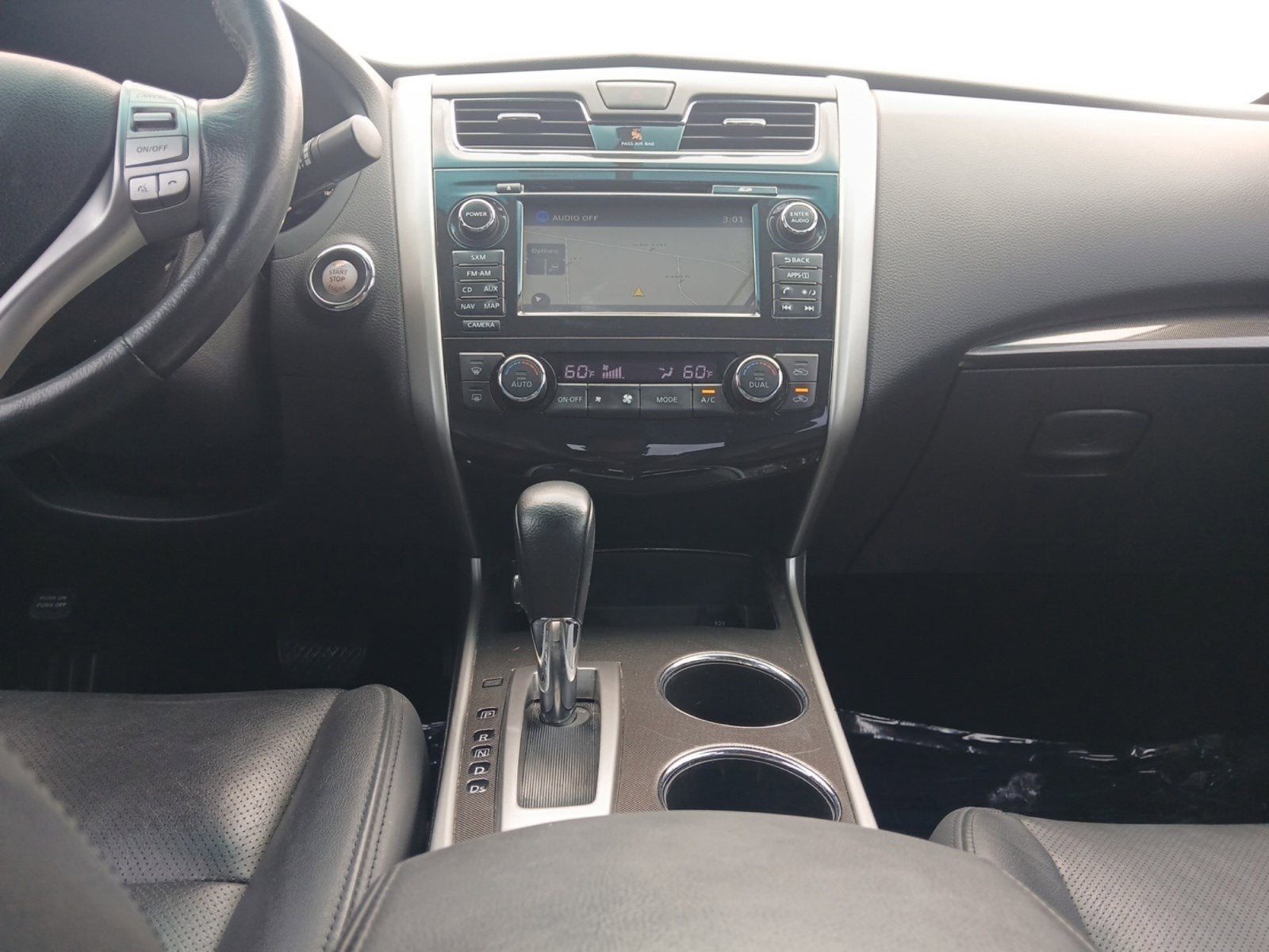 2015 Nissan Altima 2.5 SL W/ BACK-UP CAMERA & LEATHER