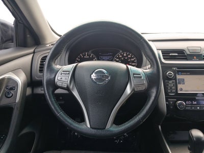 2015 Nissan Altima 2.5 SL W/ BACK-UP CAMERA & LEATHER
