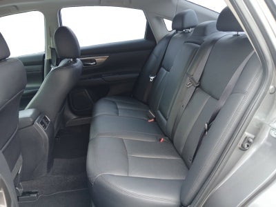 2015 Nissan Altima 2.5 SL W/ BACK-UP CAMERA & LEATHER